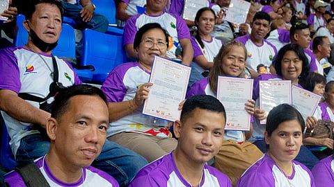Sibugay ARBs, ARBOs, receive land titles, farm machinery