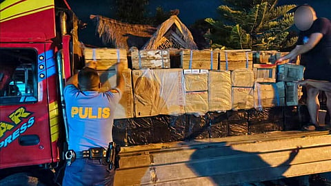 PRO-NIR seizes over P700,000 smuggled cigarettes in Kabankalan