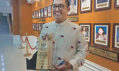The 21st City Council has filed a resolution congratulating Southern Philippines Medical Center for being recognized as the most sustainable and livable hospital in the Philippines. Davao City Councilor Trisha Anne Villafuerte, chairperson of the Committee on Health, said the recognition reflects not only a victory for Dabawenyos but also for Mindanawons and Filipinos who rely on the hospital for medical care.