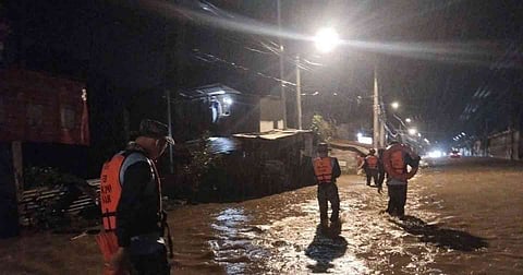 Search and Rescue (SAR) team of Police Station 16 – Ma-a, along with personnel from the 1st and 2nd City Mobile Force Company (CMFC) of the Davao City Police Office, actively deployed across their areas of responsibility to assist flood-affected residents early morning on May 19, 2026.