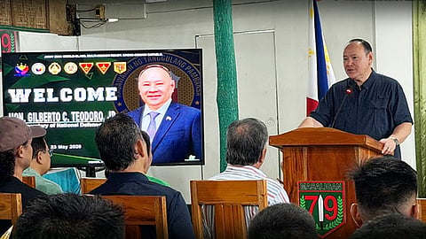 Defense chief visits Army battalions in Negros