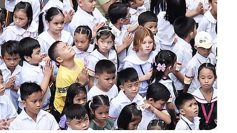 Kapin sa 55,000 security personnel ang gipalihok sa pag-abli sa klase