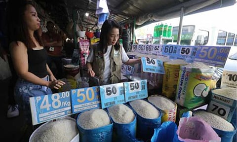 PRICE MONITORING. Department of Agriculture Assistant Secretary Joycel Panlilio leads the inspection and price monitoring at New Las Piñas Public Market in Las Piñas City on June 10, 2026. Palace Press Officer Claire Castro on Thursday (June 11, 2026) urged consumers to report retailers violating the government’s PHP50-per-kilo rice price cap to help authorities curb overpricing and protect buyers. (PNA photo by Avito Dalan)