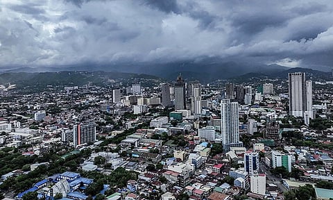 Habagat keeps Cebu cloudy, rainy