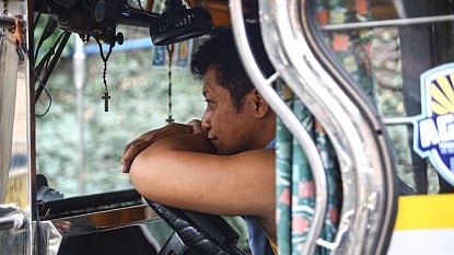 Mga trabahante sa transportasyon nakadawat og P55-M nga ayuda