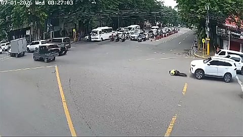 Traffic enforcer naligsan sa SUV atubangan sa Kapitolyo