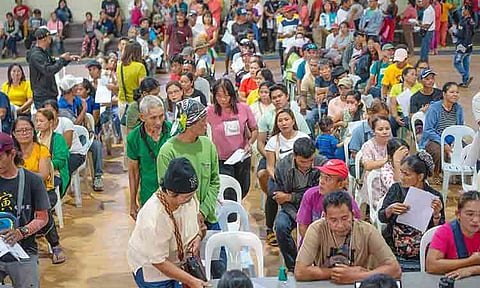 More than 2,000 rice and corn farmers in Digos City received government cash assistance amounting to nearly ₱4.7 million under the Presidential Assistance for Farmers and Fisherfolk Program (PAFFP) during a distribution caravan held at the Digos City Gymnasium on Thursday, July 2, 2026.