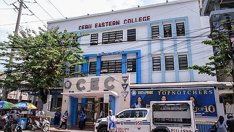 Nanghulga nga mamusil sa mga
estudyante padayon pang giila