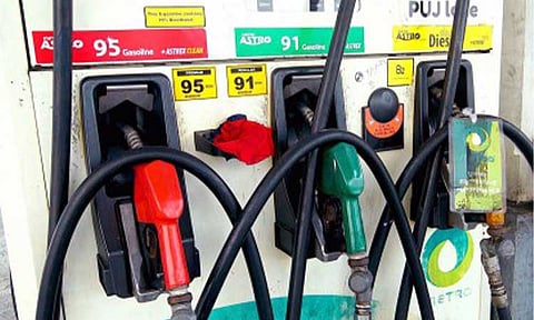 PRICE ADJUSTMENTS. Energy Secretary Sharon Garin on Monday (July 6, 2026) expressed optimism for a continued decline in global oil prices, noting her belief that the worst is over for the Middle East. She, however, said the return of fuel prices to pre-war levels will take time. (PNA file photo)
