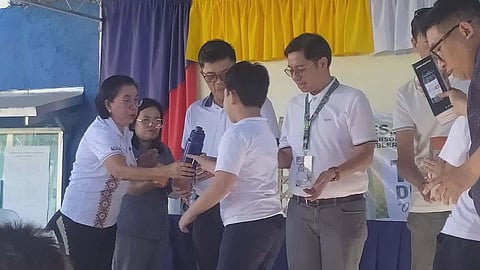 Consolacion distributes 3,000 reusable tumblers to Grade 6 pupils