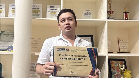 Ehemplo sa serbisyo publiko: Ang sugilanon ni Christopher Gatis