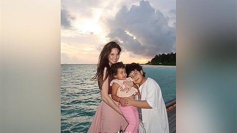 Ellen Adarna vacations in Maldives with family