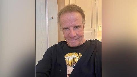 Christopher Lambert faints,
receives medical attention