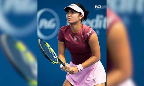 FIGHTING FORM. Alex Eala of the Philippines competes at the Cincinnati Open in Cincinnati, Ohio. Eala’s run ended in the round of 32 after she fell to world No. 10 Amanda Anisimova, 4-6, 6-4, 6-2, in a match that lasted two hours and 28 minutes.