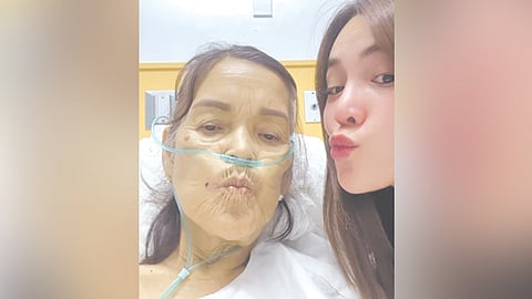 Jackie Gonzaga mourns the death of her mother
