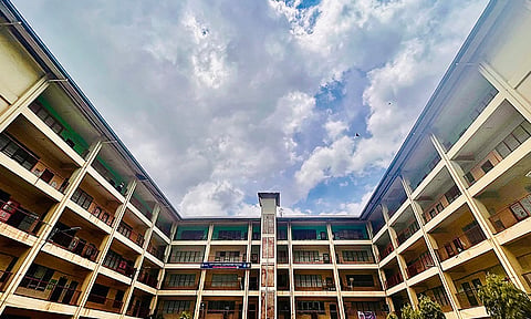 USJR-Basak gisusi /
