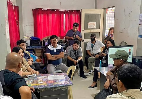ZAMBOANGA. Officials of Kasanyangan village throw their support to the intensified campaign of the Zamboanga City Electric Cooperative, Inc. (Zamcelco) against electricity pilferage and illegal connections during a meeting Wednesday, September 23, with Zamcelco officials.