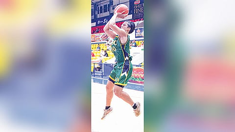 Warriors nagsolo sa ibabaw