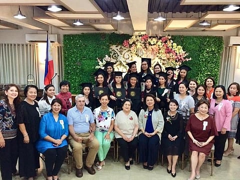 BACOLOD. The scholars with Visayan Center for Hotel and Restaurant Services Board of Trustees chairperson Cristina Montelibano; guest speaker Maria Regina Bautista-Martin; Angie Rubin-Hasibar, school directress Maria Teresa Javellana; members of the Board of Trustees, officers and teachers. (Contributed photo)