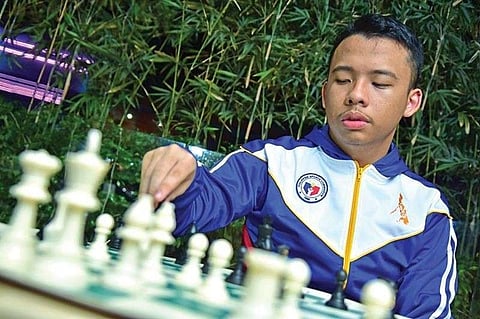 CO-AWARDEES. Asian Para Games swimming triple gold medalist Ernie Gawilan and Open International de Sitges gold medalist international master (IM) John Marvin Miciano will share the male athletes of the year honors in the 2019 So Kim Cheng Sports Awards on July 22. (Gerry Kiko Aguelo/Macky Lim)