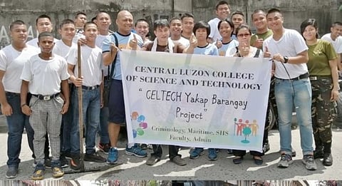 PAMPANGA. The "Celtech Yakap Barangay Project" and cleanup drive was recently participated in by members of 301st Maneuver Company, RMFB3 together with the faculty and students of Central Luzon College of Science and Technology and barangay officials of Barangay Lourdes, City of San Fernando, Pampanga. (Contributed Photo)