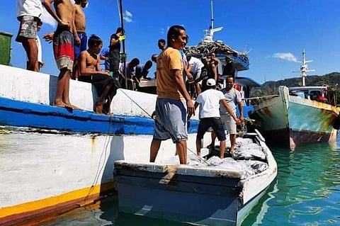 NEGROS. Deep-sea fishing vessels are not allowed for now to enter or operate within the territorial waters of Hinoba-an while the Enhanced Community Quarantine is in effect. This is one preventive measure to avert Coronavirus disease from infecting all classes of people.