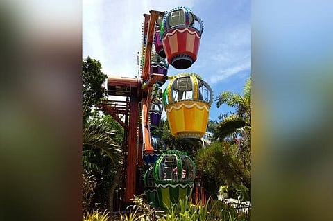 BORACAY. A ferris wheel is stalled at the D'mall because of non-operation of the tourism industry. The D'mall, a shopping complex is one of the favorite destinations of South Korean tourists in this resort island. (Photo by Jun N. Aguirre)