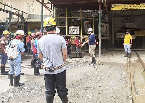 BENGUET. Miners of Benguet Corporation in Itogon practice social distancing, proper hygiene and wearing of mask. (Photo from Benguet Corporation)