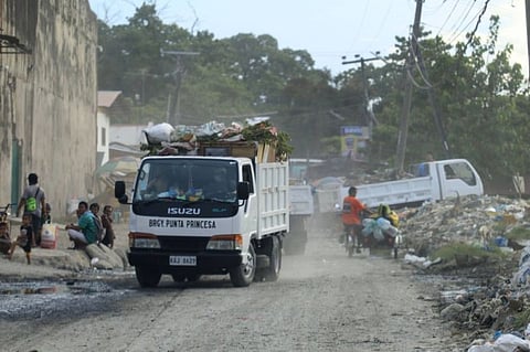 Cebu City barangays improvise waste disposal amid landfill crisis