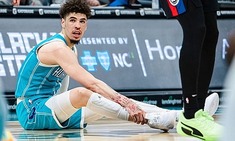 Ball gi-trade sa Hornets ngadto sa Timberwolves
