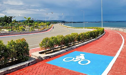 COASTAL ROAD. The first segment of the Davao City Coastal Road (Bago Aplaya-Times Beach segment) will be opened on Saturday, July 1, to motorists. The coastal road project is composed of four segments: Bago Aplaya – Times Beach; Times Beach – Roxas Avenue; Roxas Avenue – Sta. Ana Wharf; and Sta. Ana Wharf – R. Castillo. The project aims to serve as an alternate route to the Davao-Cotabato Road and ABS-CBN Diversion Road to ease traffic congestion along busy intersections and the Central Business District. It is also intended to disperse urbanization outside the Davao City urban center.