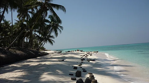 ലക്ഷദ്വീപിലേക്ക് യാത്ര പോകാനൊരുങ്ങാം...