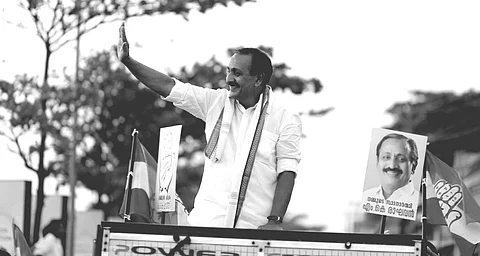 ഒളിക്യാമറയില് കുടുങ്ങിയ എംകെ രാഘവന് കൂടുതല് പ്രതിരോധത്തില്; പൊലീസ് കേസെടുത്തു