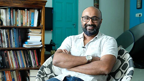 എന്താണ് ഫോറന്സിക്, മെഡിക്കല് ത്രില്ലറിനെക്കുറിച്ച് സംവിധായകന് സുജിത് വാസുദേവ്