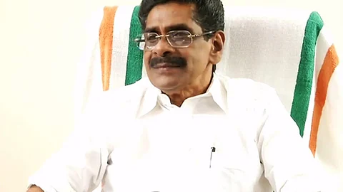 ന്യൂനപക്ഷ പേരുകള് വോട്ടര്പ്പട്ടികയില് നിന്ന് സംഘടിതമായി നീക്കി, സര്ക്കാര് ഉത്തരം പറയണം: മുല്ലപ്പള്ളി രാമചന്ദ്രന്