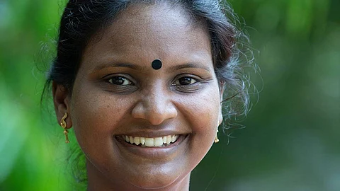 ദീപാ നിശാന്തിനുള്ള ആ ‘നന്ദി’ തന്റേതല്ലെന്ന് രമ്യ ഹരിദാസ്, വിശദീകരണം ഇങ്ങനെ