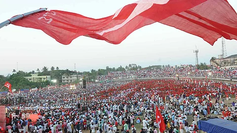 ഇടതിന്റെ നെഞ്ചിടിപ്പ് കൂട്ടി പാലക്കാടും ആലത്തൂരും ആറ്റിങ്ങലും കാസര്കോടും