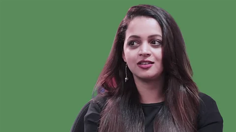 നിങ്ങളുടെ ഉപാധികളില്ലാത്ത സ്നേഹമാണ് ഊര്ജ്ജം, എന്നും കടപ്പെട്ടിരിക്കുമെന്ന് ഭാവന, മലയാളത്തിലേക്ക് ഉടനില്ല