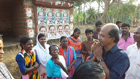 ഉണ്ണിത്താനെ വിജയിപ്പിക്കുന്നത് സര്വേയില് പങ്കെടുത്ത 1500 പേര് : കെ പി സതീഷ് ചന്ദ്രന്