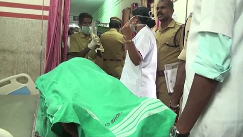 മൂര്ച്ചയില്ലാത്ത ആയുധം കൊണ്ട് അരയ്ക്ക് താഴേക്ക് മര്ദ്ദനം, ഉരുട്ടിക്കൊല വ്യക്തമാക്കി രാജ്കുമാറിന്റെ പോസ്റ്റ്മോര്ട്ടം റിപ്പോര്ട്ട്