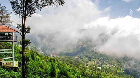 കോടൈ നാട്ടിൽ, കോടമഞ്ഞിലൂടെ ഒരു മഴക്കാല യാത്ര