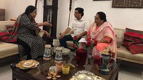 സഞ്ജീവ് ഭട്ടിന്റെ നീതിക്കായുള്ള പോരാട്ടത്തിനൊപ്പം, ശ്വേതാ ഭട്ടിന് പിന്തുണയറിയിച്ച് ഡിവൈഎഫ്ഐ