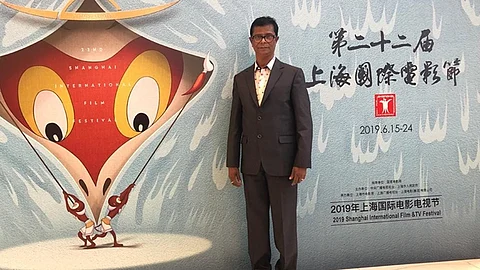 ഷാങ്ഹായ് ഫെസ്റ്റിവലില് ഇന്ത്യയെ പ്രതിനിധീകരിച്ച് ഇന്ദ്രന്സ് റെഡ് കാര്പ്പറ്റില്, പുരസ്കാര പ്രതീക്ഷയില് വെയില്മരങ്ങള്