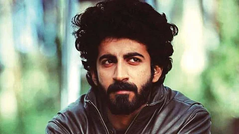 ‘അങ്ങനെയും സിനിമ ചെയ്യാന് പറ്റുമെന്ന് മനസിലായത് മൂത്തോന് ചെയ്ത് കഴിഞ്ഞപ്പോള്’; ഗീതു മോഹന്ദാസ് ചിത്രത്തെക്കുറിച്ച് റോഷന് മാത്യു