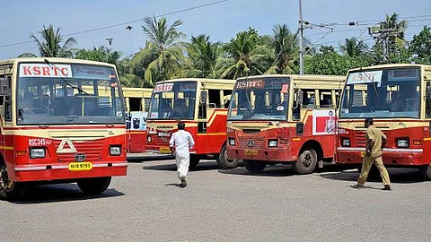 കണ്ടക്ടര്ക്കും ഡ്രൈവര്ക്കും പിന്നാലെ 800 എംപാനല് പെയിന്റര്മാര്ക്കും ജോലി പോകും, കെഎസ്ആര്ടിയില് വീണ്ടും കൂട്ടപ്പിരിച്ചുവിടല്