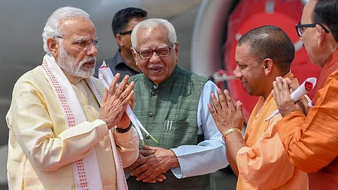 കോളേജ് വാട്സാപ്പ് ഗ്രൂപ്പില് മോദിക്കും യോഗിക്കുമെതിരെ കമന്റ്, അന്വേഷിക്കാന് മൂന്നംഗ പാനല്; നടപടി യുപി വിദ്യാഭ്യാസ ഇന്സ്പെകടറുടേത്