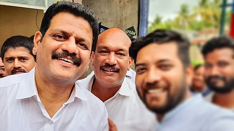 വി കെ ശ്രീകണ്ഠന് 