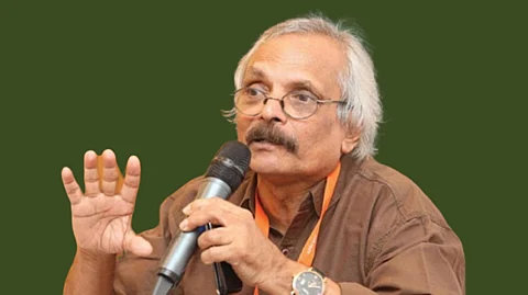 എഴുത്തുകാരി സുന്ദരിയെങ്കില് പുസ്തകം ശ്രദ്ധിക്കപ്പെടുന്ന കാലമാണിതെന്ന് എം മുകുന്ദന്, ഒവി വിജയന് സ്ത്രീയായിരുന്നെങ്കില് എന്താകും!