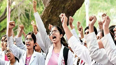 നാളെ ഡോക്ടര്മാരുടെ സമരം