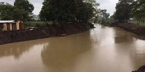 പുഴയൊഴുക്കിനെ വീണ്ടെടുത്ത് ഗ്രാമം; കടുത്ത ജലക്ഷാമത്തിന് പരിഹാരം കണ്ടെത്തിയ അപൂര്വ ഇടപെടല്